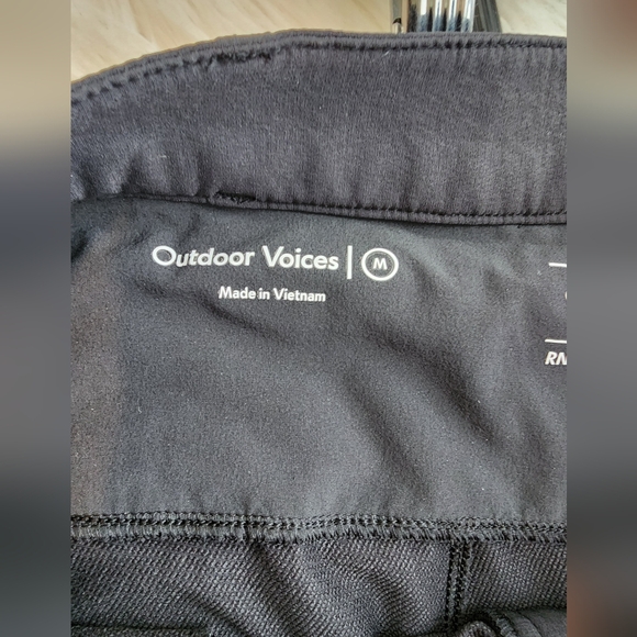 OUTDOOR VOICES REC TRECK ZIP-OFF BLACK WOMEN'S PANTS RETAIL $138 SIZE MEDIUM - Picture 7 of 16